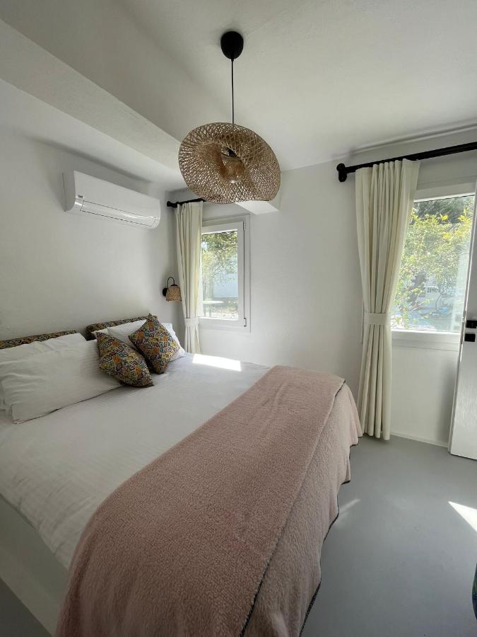Mel'S Garden House In The Heart Of The City بودروم المظهر الخارجي الصورة