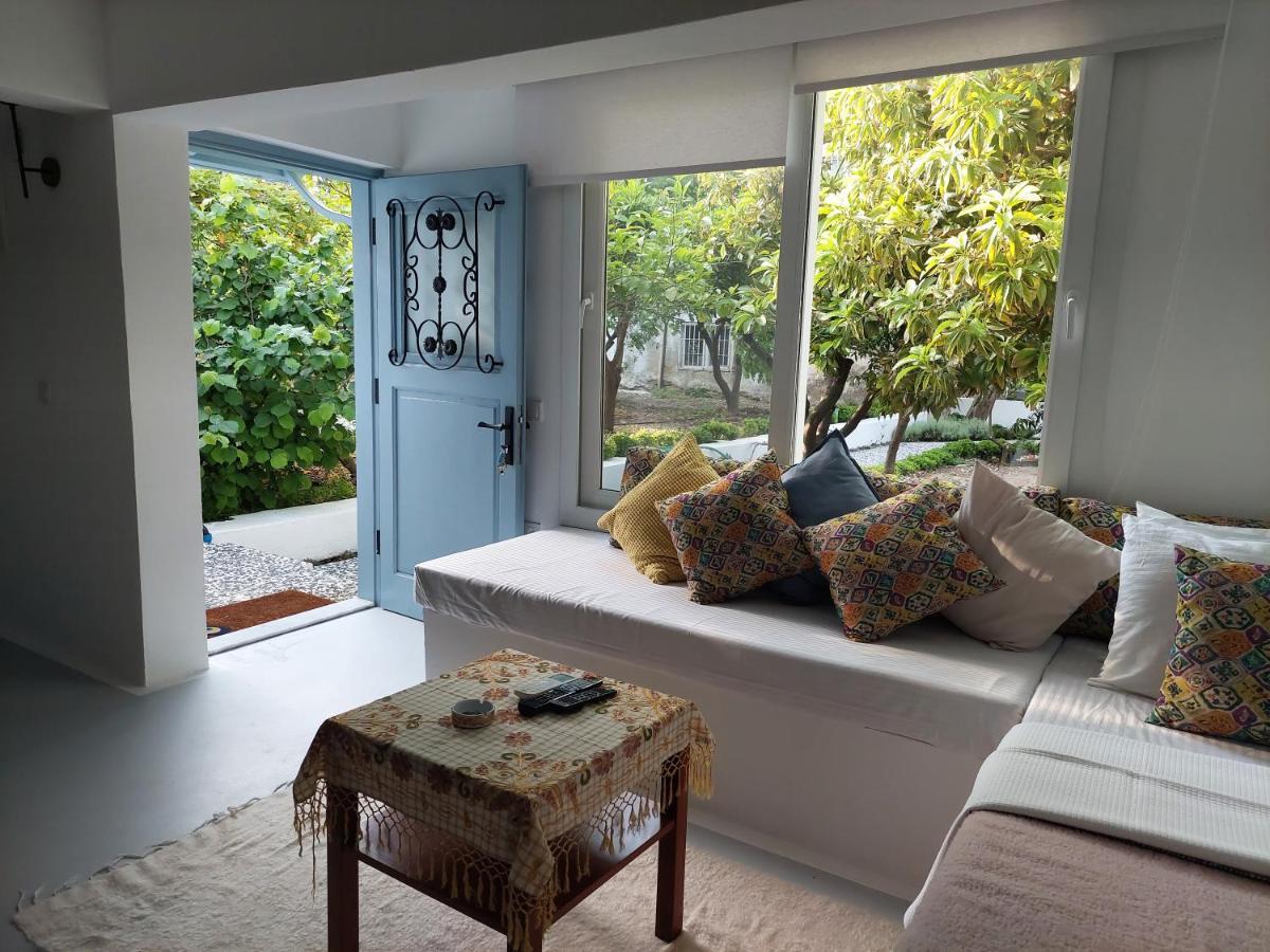 Mel'S Garden House In The Heart Of The City بودروم المظهر الخارجي الصورة