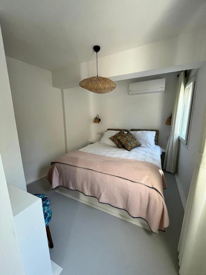 Mel'S Garden House In The Heart Of The City بودروم المظهر الخارجي الصورة